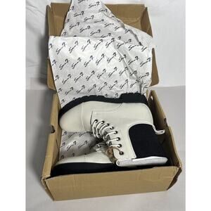 White Combat Style Boot Size 8 Women’s Seven7 Jadon Boot Ivory Black